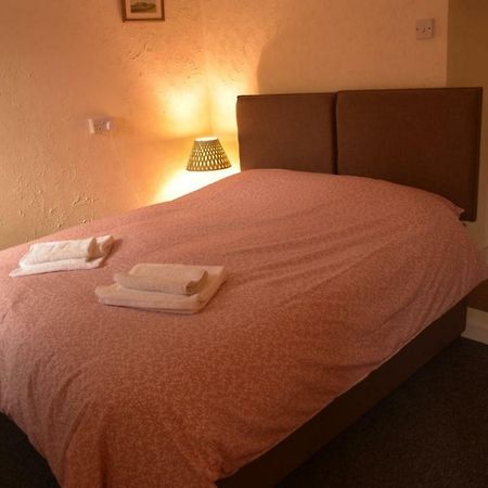 The Snug Apartment Карлайл Екстериор снимка