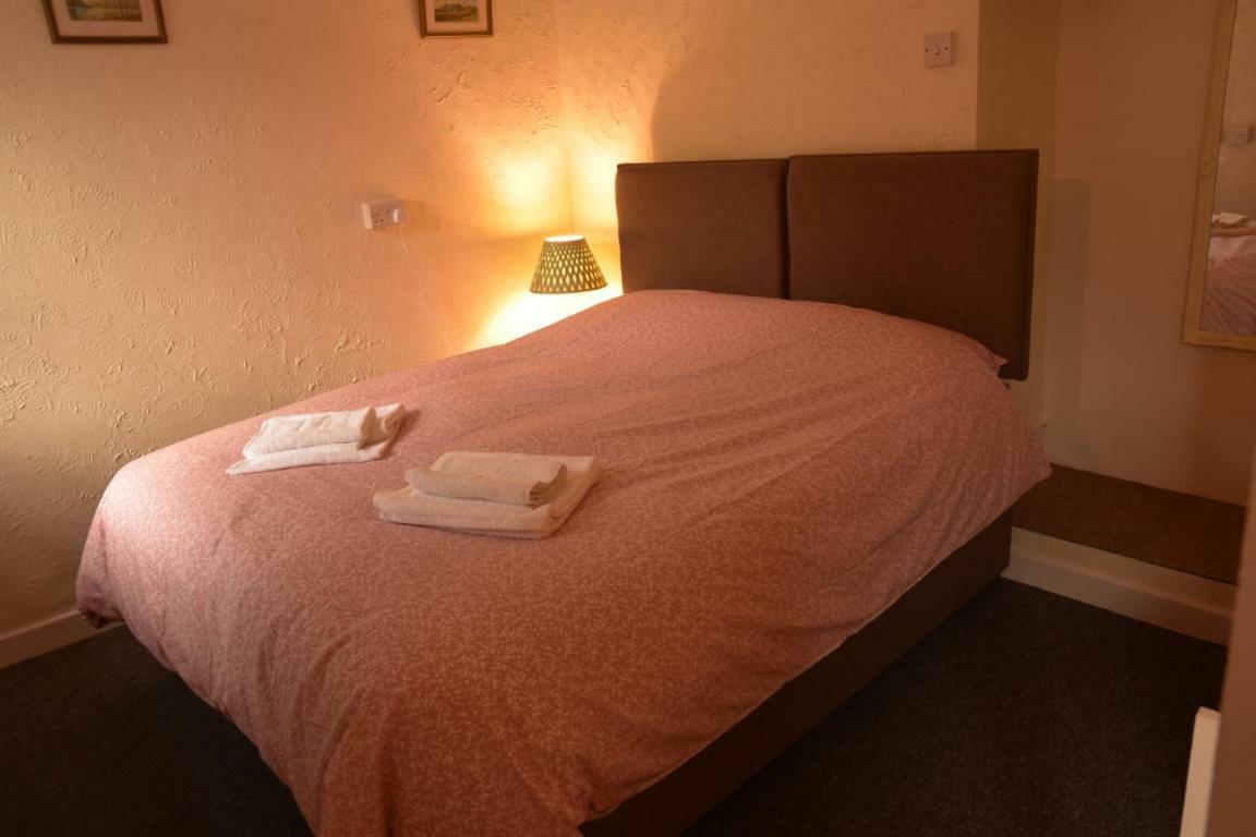The Snug Apartment Карлайл Екстериор снимка